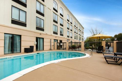 Holiday Inn Savannah South - I-95 Gateway, an IHG Hotel