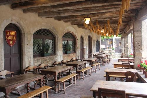 Hostellerie du Vieux Pérouges