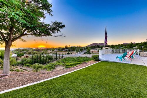 The Vineyard Estate & Wine Country Couples Cottage
