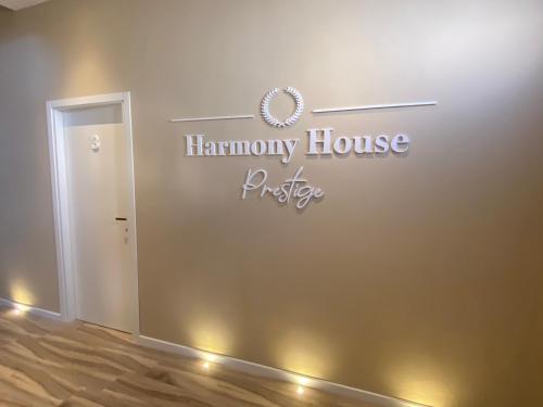 Harmony House Prestige 5
