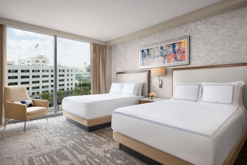 Classic Queen Room with Two Queen Beds and City View