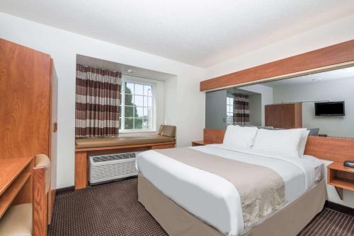 Microtel Inn & Suites by Wyndham Rice Lake