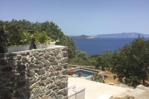 Balkons/terase, My Old Stone House in a 2 000 sqm private garden with Fab Glamping Tent in Mandraki (Nisiros)