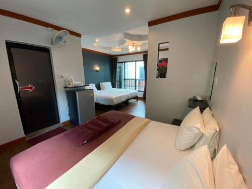 Sinsamut Hotel Koh Samed in Sai Kaew Beach