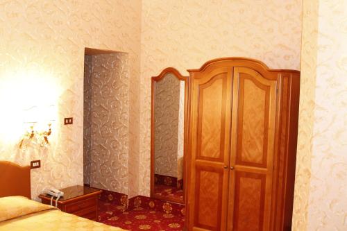 Hotel Pace Helvezia, Řím (fotografie 10)