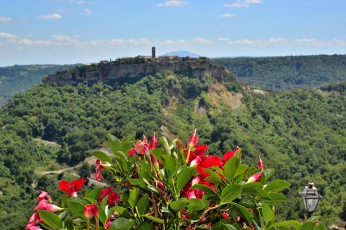  Le Calanque La Terrazza su Civita in Lubriano