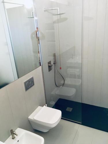 V SUITE - image 4
