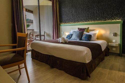 2 twin beds