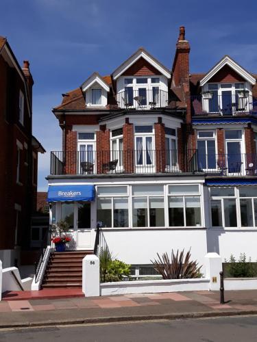 Breakers Bed and Breakfast - image 13