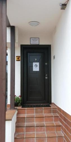 La Piazza Hotel - image 3