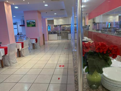 Aphrodite Hotel - image 4