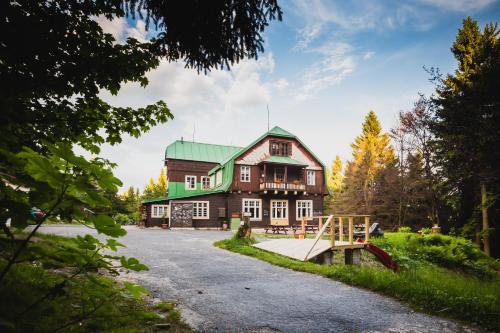 Turnovská chata - Hotel - Korenov