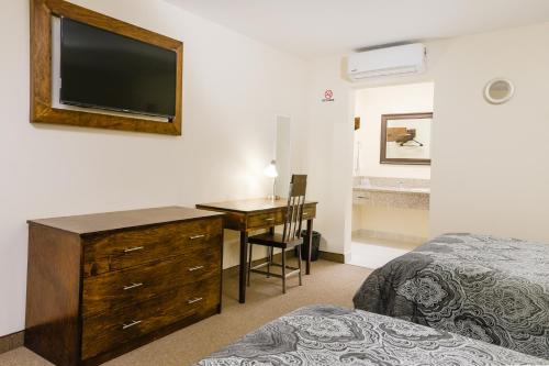 Hotel Trebol Inn