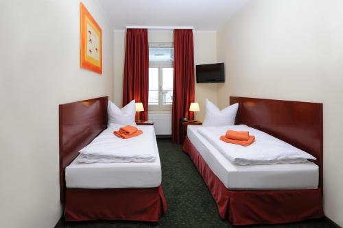 Two-Bedroom Apartment (3 Adults) image 1