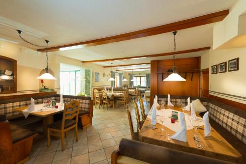 餐廳, Naturhotel Huttenwirt im Grossarltal in 許奇拉格