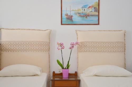 Giannis Hotel Apartments - image 12