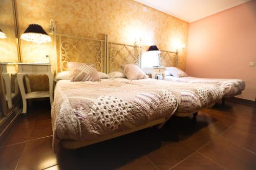 Hostal Goya Suites