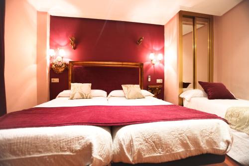 Hostal Goya Suites