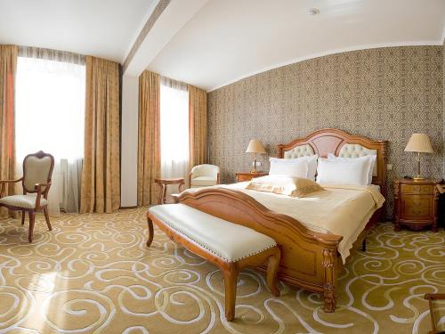 Grand Hall Hotel - main image