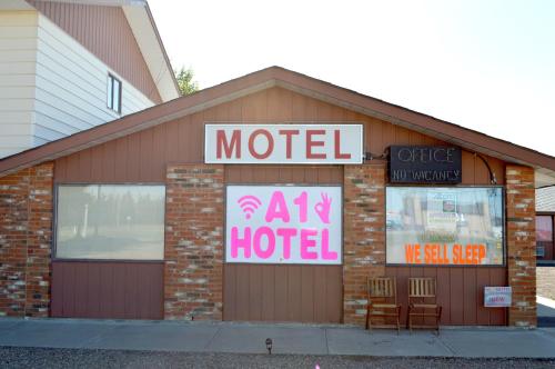 A1 Motel And Campground