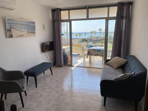  Sun and Beach lovers, Apartment 14139, La Pineda in La Pineda