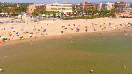  Sun and Beach lovers, Apartment 14139, La Pineda in La Pineda