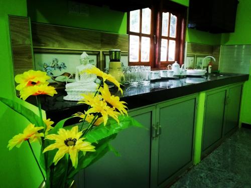 مطبخ, Sandew Residence in تانجالا