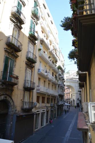 SoLuMa' Chiaja Rooms – Naples, CO