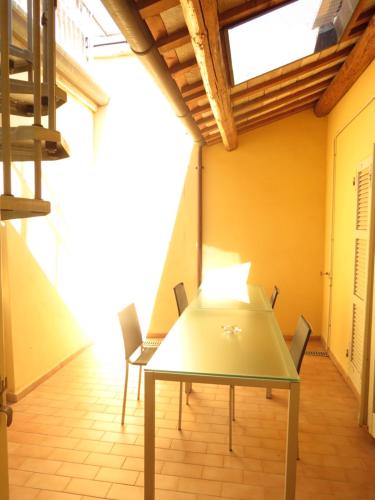 Teodora Apartment - image 2