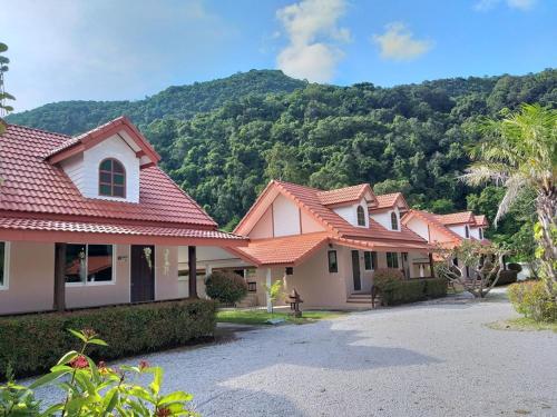 Khaolom Resort @ Khanom