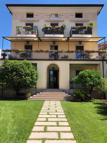 B&B Villa Dall'Agnola - Accommodation - Garda