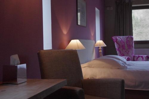2 twin beds