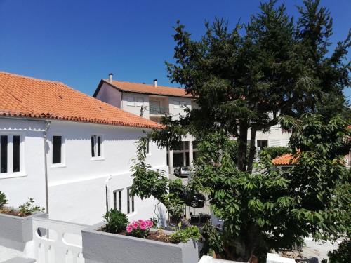 숙소 외관, Mondalva Guesthouse in 코임브라 시티 센터