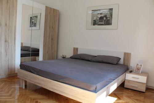 M apartment - image 8
