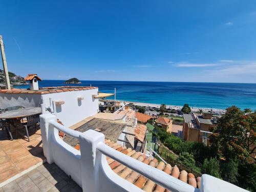 Soqquadro Art&Relax - Spotorno (SV) Sea View 5