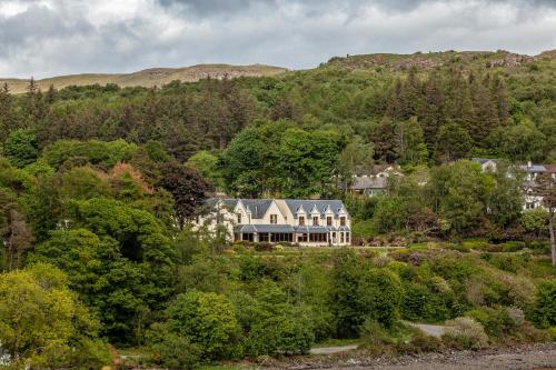 Cuillin Hills Hotel