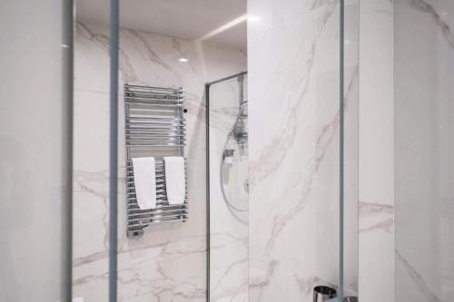 LUXURY SANTO STEFANO 2