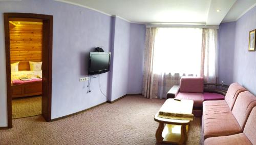 Family Room with Balcony image 7