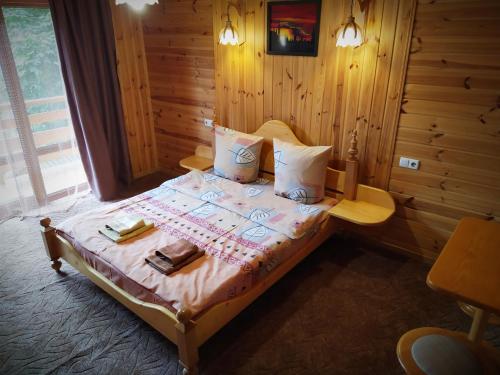 Double Room with Balcony image 3