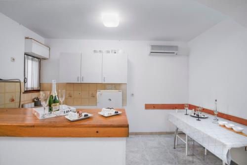 Two-Bedroom Apartment image 5