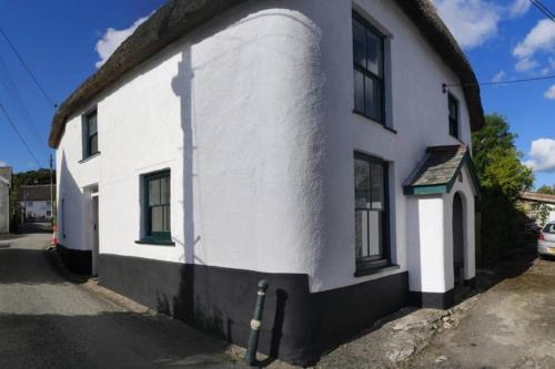 Ieeja, Old Inn House in Kings Nympton