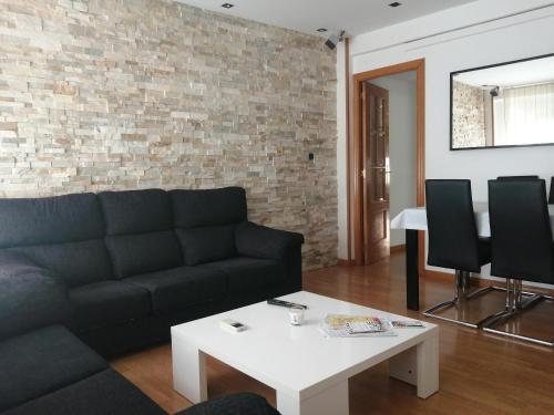 APARTAMENTO HUESCA in مركز مدينة أويسكا