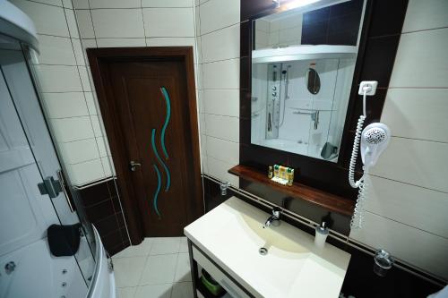 Hotel Royal Craiova - image 9