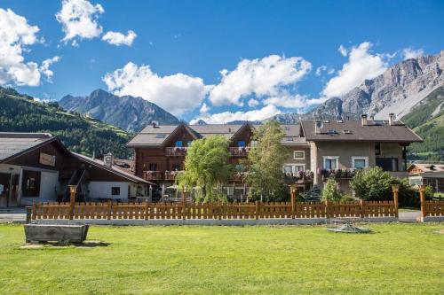 Casa Gioele appartamento giallo chambre d'hôte Provincia di Sondrio