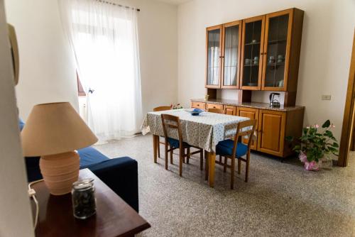 Sulle orme di Francesco appartamento blu - Apartment - Bastia Umbra