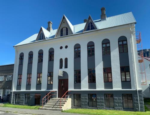 Mánagisting Guesthouse - Ísafjörður