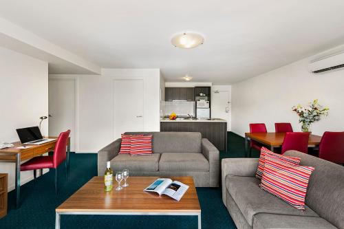 Melbourne Carlton Central Apartment Hotel