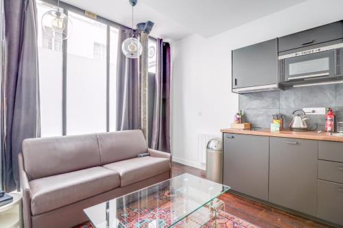 Design apartment near BASTILLE Paris 