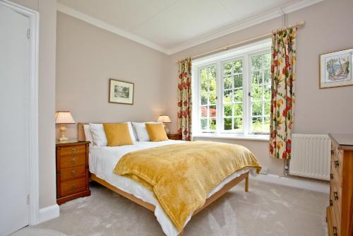 Cregoes Mylor - Bungalow - Riverview - Free Parking & WiFi - Pet friendly - image 5