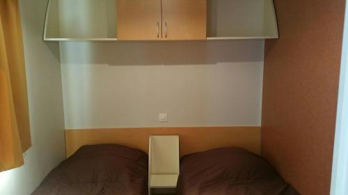 2 bedrooms, 5 beds